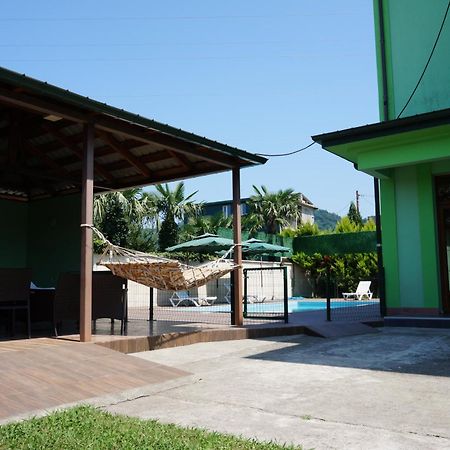 Villa Qero Batoumi Extérieur photo