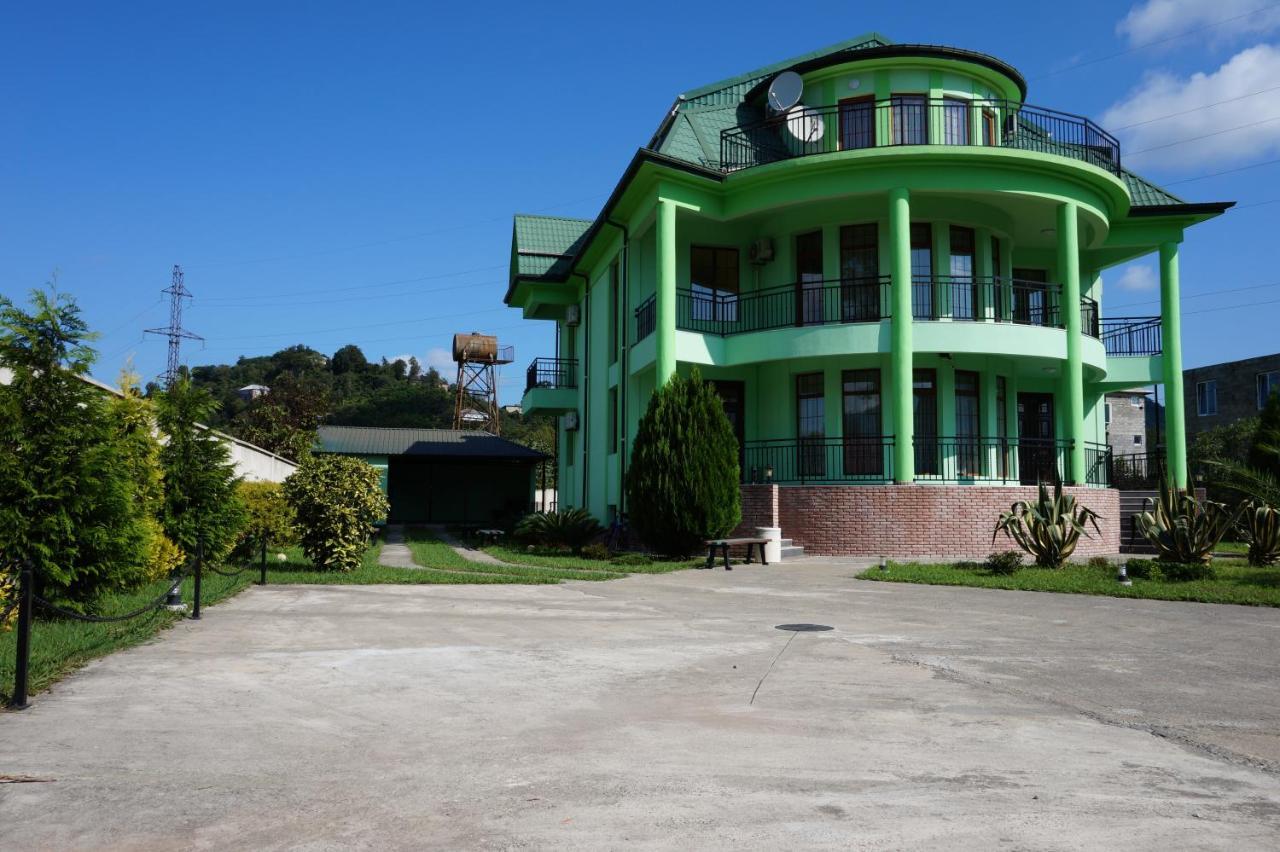 Villa Qero Batoumi Extérieur photo