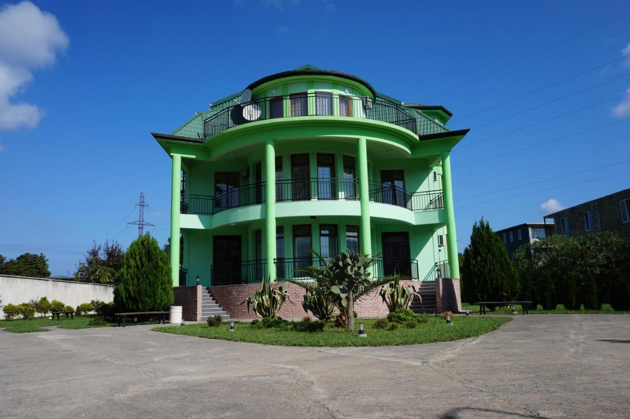 Villa Qero Batoumi Extérieur photo